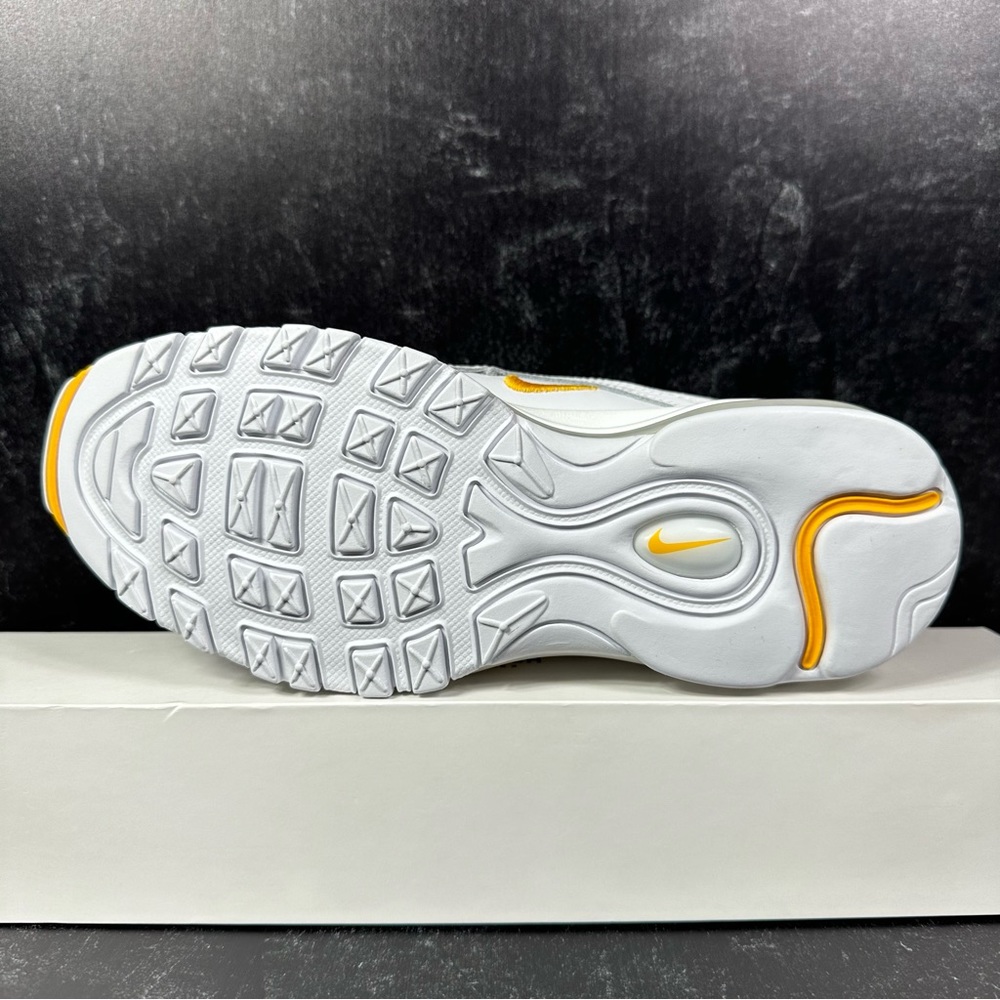 NIKE AIR MAX 97 WHITE UNIVERSITY GOLD WOMENS SHOES SIZE 5.5 YELLOW NEW - Picture 4 of 10